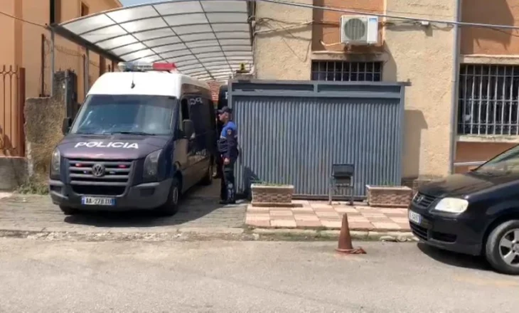 Shkodër/SPAK godet krimin zgjedhor, gjenden para, tollona nafte dhe karta identiteti