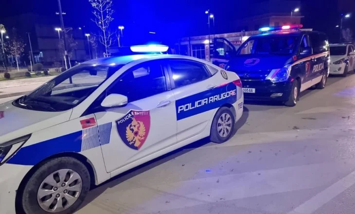 Shoqërohet se kundërshtoi policin, në komisariat thyen edhe kamerat e sigurisë