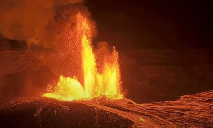 Shpërthen vullkani Kilauea në Hawai, llava arrin një lartësi prej mbi 300 metrash