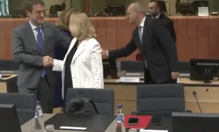 Shqipëria hap negociatat për grupkapitullin e 3-të me BE, Hasani: Gur themeli! Kos: Urime, jeni një hap më afër