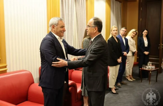 “Shqipëria ka nevojë për profesionistë si ju”/ Presidenti Begaj pret pjesëmarrësit e LEAD Albania