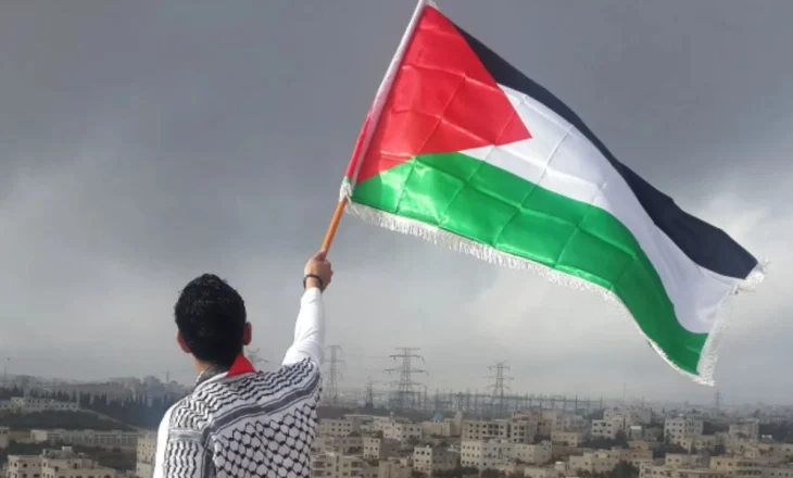 Shtatë kushtet e Francës që të njohë shtetin palestinez! Nga lirimi i pengjeve te çmilitarizimi i Hamasit
