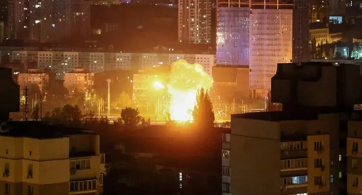 Skenarët si mund të përfundojë lufta në Ukrainë