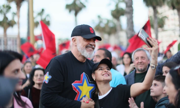 “Sot dita e fundit e ballafaqimit”, Rama thirrje shqiptarëve të diasporës: Ju lutem dorëzoni zarfet, mos i mbani fletët e votimit në shtëpi  