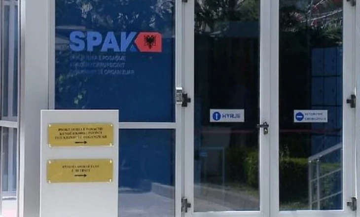 SPAK aksion në Elbasan, sekuestrohen 200 mijë euro dhe dy celularë