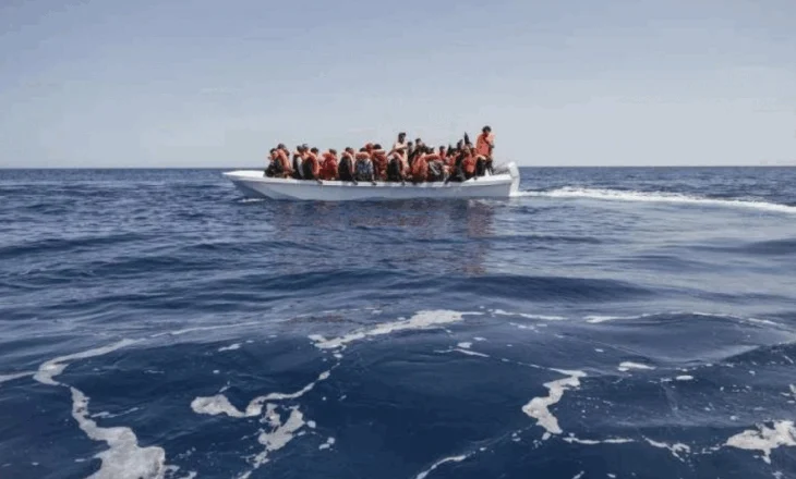 Spanjë/ Tragjedi në Ishujt Kanarie, humbin jetën 6 emigrantë pas përmbysjes së varkës