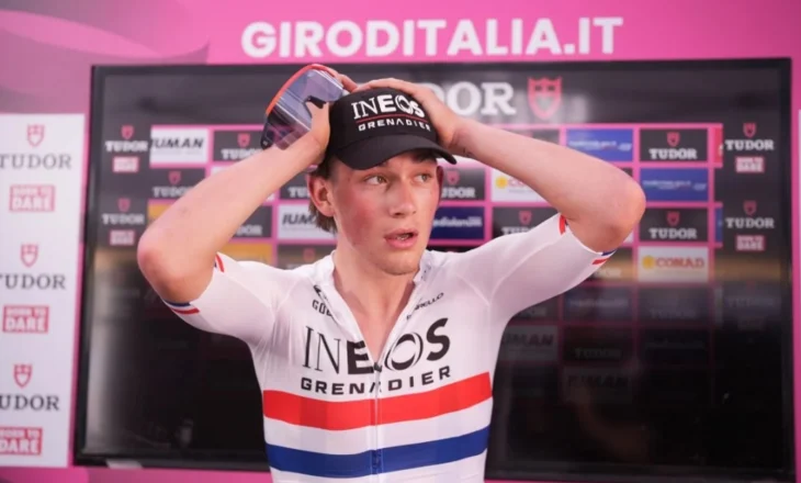 Spektakël në Tiranë! Çiklisti britanik dominon etapën e dytë të Giro d’Italia