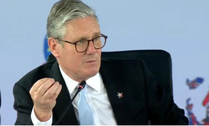 Starmer i përgjigjet batutës së Ramës: Kur mbërrita dje ishte diell