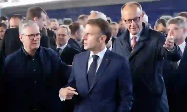 Starmer, Macron dhe Merz vizitë në Kiev: Mbështesim bisedimet e paqes sa më shpejt të jetë e mundur