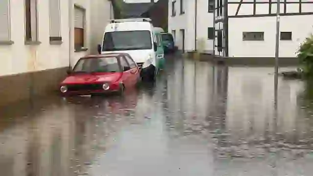 Stuhi të forta në Gjermani, vendi “pushtohet” nga reshjet e shiut