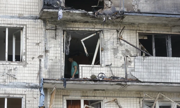 Sulm me dronë dhe raketa balistike në Ukrainë, 14 të plagosur! Zelensky: Provë se Moska nuk dëshiron armëpushim