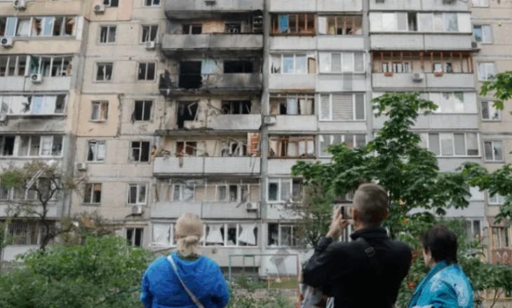 Sulmet ajrore në Ukrainë, 13 të vdekur dhe dhjetëra të plagosur