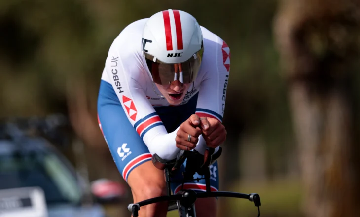 Tarling triumfon në Tiranë, Roglic merr kreun e renditjes në Giro d’Italia