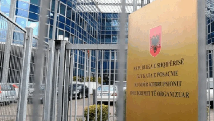 Të akuzuar për trafik ndërkombëtar droge dhe grup kriminal, GJKKO dënon me 17 vite e 8 muaj burg vëllezërit Pali dhe bashkëpuntoren e tyre