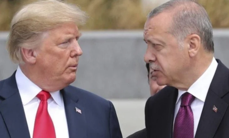 Telefonata Erdogan-Trump, zyrtarët turq: Presidenti turk e ftoi homologun e tij amerikan për vizitë në Ankara