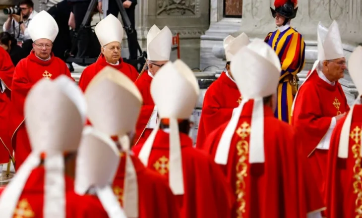 Tensione në Vatikan: Luftë e ashpër për Papën e ri, ultrakonservatorët në ‘sulm’