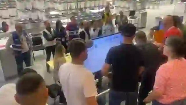 Tensione te Parku Olimpik/ Lëvizja Bashkë: Fletët e votimit po kalojnë shumë shpejt