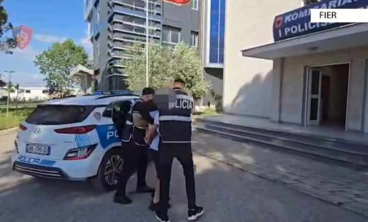 Tentoi të vrasë me sëpatë një person në Fier, pastaj u nis drejt Greqisë, arrestohet nga policia 40-vjeçari 