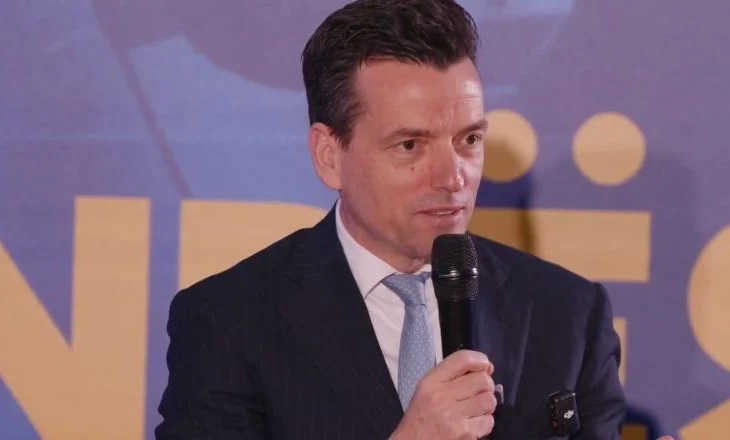 ‘Tentuan të na rrëbejnë mandatin’, Shehaj reagon me revoltë ndaj PD: Parti e vjetër, hipokrizi
