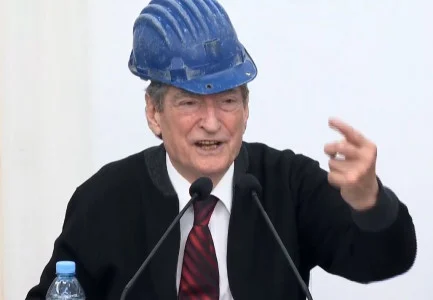“Ti s’je i rrjedhur, por…”/ Me kokore minatori, Berisha thirrje Ramës: Hajde këtu, mos dil me Lamborghinin e Noizy-t