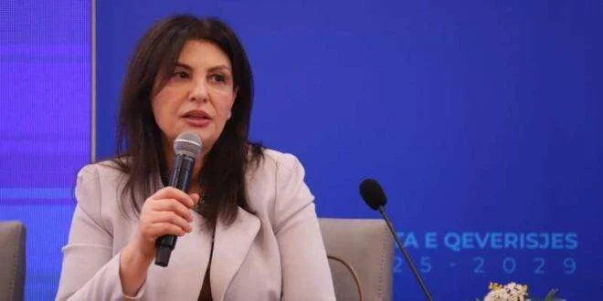 Topalli denoncon me emra: Veli Mehmeti, Mirjeta Mikeli dhe të tjerë zyrtarë të PS po manipulojnë votat në Greqi dhe Itali!