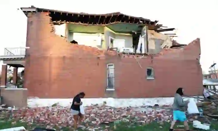 Tornadoja godet SHBA-në, raportohet pë 21 të vdekur