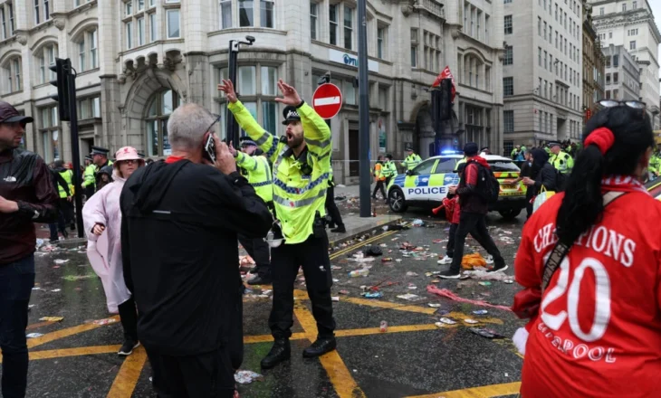 Tragjedia në Liverpool/ Ish-ushtari britanik i Marinës përplasi turmën e tifozëve të “The Reds”, reagon miku i tij: Ai nuk mban mend asgjë!