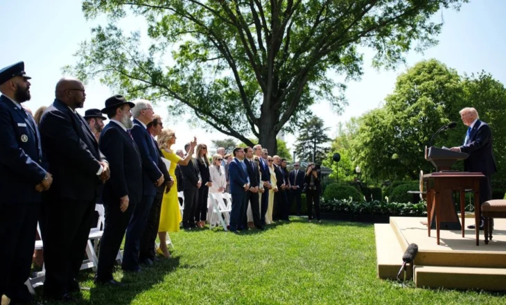 Trump përgëzon Sekretarin e Mbrojtjes pas thirrjeve për shkarkim nga demokratët: Po bën një punë të shkëlqyer