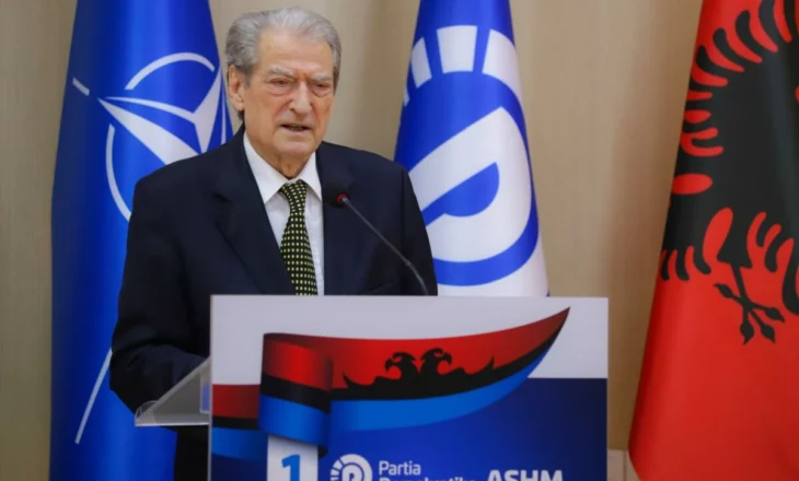 “U dhanë hektarë me kanabis për vota”/ Berisha:  Krimi ka ndërhyrë në 20 bashki për persona anonim si Sara Mila e…