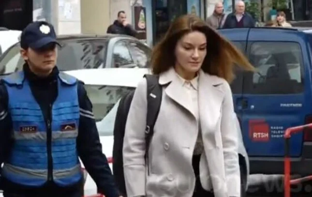 U thirr nga prokuroria për t’u marrë në pyetje/ SPAK tjetër akuzë për Ajola Xoxën