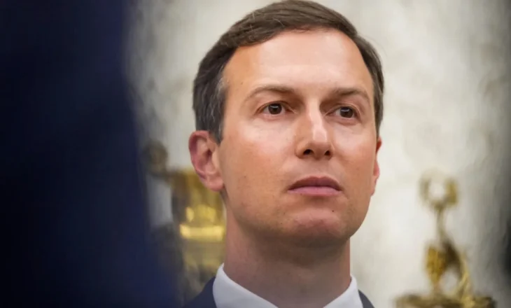 Udhëtimi i parë i Donald Trump në Lindjen e Mesme, CNN zbulon “këshilltarin” e fshehtë të Presidentit për marrëveshjet me Arabinë, Katarin dhe Emiratet