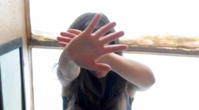 Veprime të turpshme me 12-vjeçaren, adoleshentët postojnë videot në rrjetet sociale