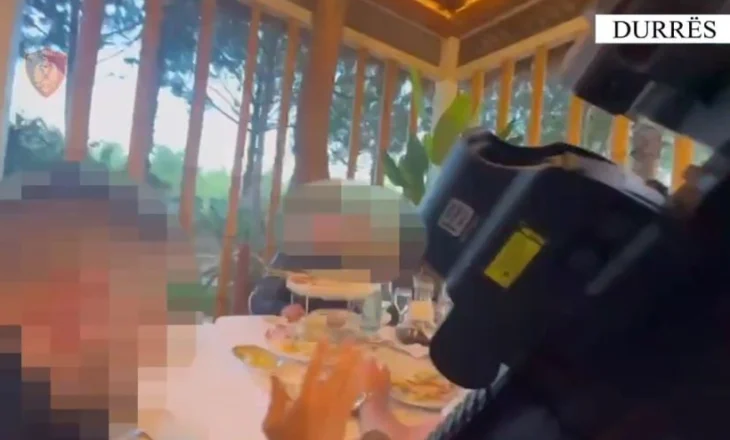 VIDEO/ “Counter Strike” në Gjirin e Lalzit! “Barkas, asnjë lëvizje”, pamjet nga arrestimi i të shumëkërkuarve në Durrës