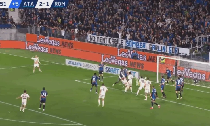 VIDEO/ I vendos fytyrën topit para portës kundër Romës, Berat Gjimshiti jep vetëm leksione futbolli 