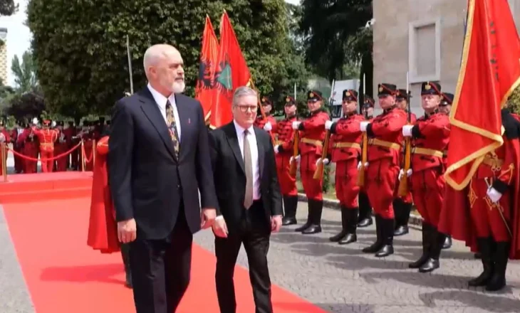 VIDEO / Rama pret me ceremoni të veçantë homologun britanik Keir Starmer