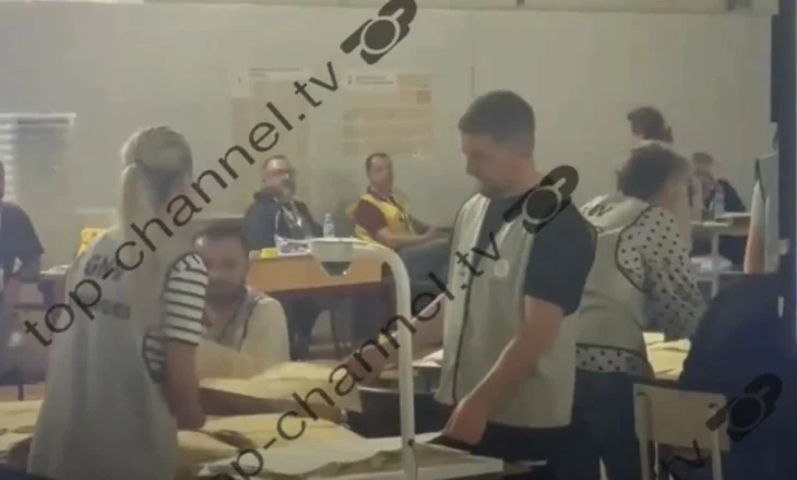 VIDEO/ Shpërthejnë të qeshurat në ‘Vasil Shanto’, numëruesi njofton votat për subjektet në një mënyrë aspak… të zakontë  