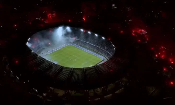 Video/ Spektakël napoletan! Momenti kur qyteti “ndizet” nga fishekzjarrët pasi “Azzurrët” shpallen kampion të Italisë