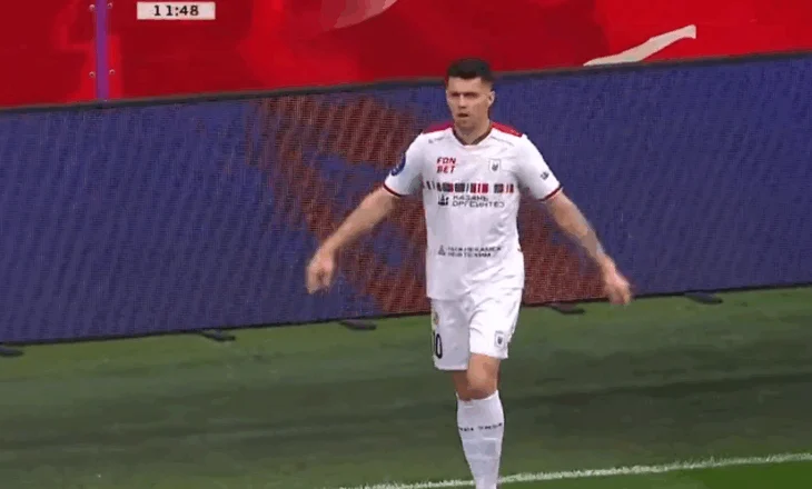 VIDEO/ Sulmuesi më në formë i Shqipërisë, Daku di të bëjë të gjitha, gol me finesë dhe pastaj humb penallti 