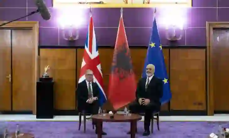 Vizita e kryeministrit britanik në Tiranë, ja marrëveshjet që firmosën Rama e Starmer