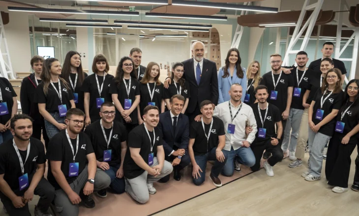 Vizita në Tiranë, presidenti Macron: Shqipëria e ka vendin e saj në BE!