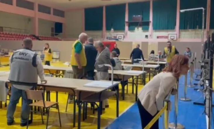 Vlorë/ PS kryeson me 57.5% të votave, ndiqet nga PD