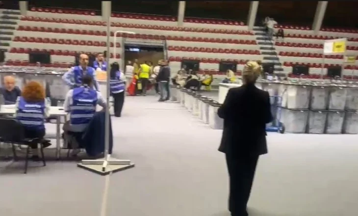 Votimi nga diaspora, mbërrin ngarkesa e avionit të fundit me ‘thasët’ me votat e emigrantëve
