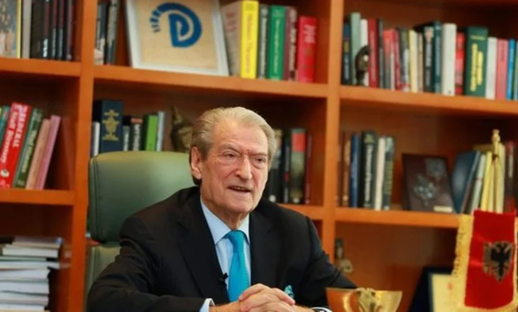 “Vullnet Sinaj blen vota”/ Berisha denoncon skemën e blerjes së votave në Vlorë