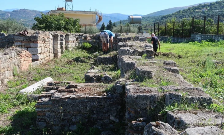 Zbulim i rëndësishëm në Ballsh, gjenden monedha të periudhës Bizantine me imazhe të perandorëve