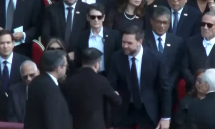 Zelensky dhe JD Vance takohen për herë të parë në Vatikan që nga “përplasja” në Shtëpinë e Bardhë