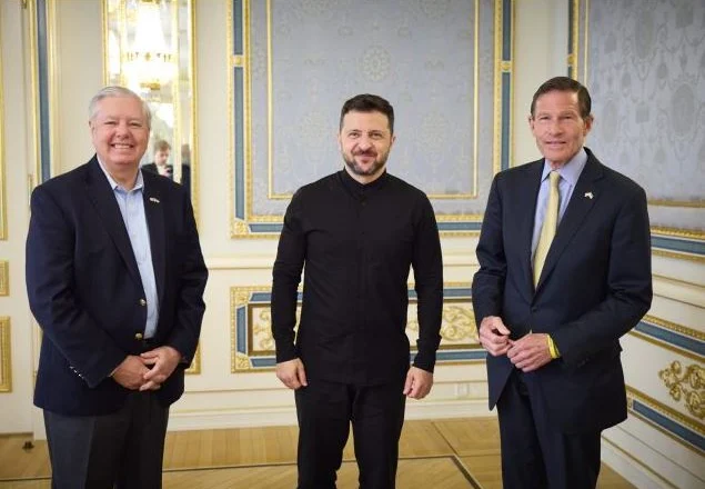 Zelensky takon senatorët amerikanë, thirrje për të rritur presionin ndaj Moskës