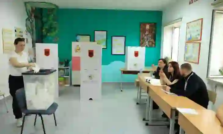 Zgjedhjet në vend, përfundon orari zyrtar i votimit