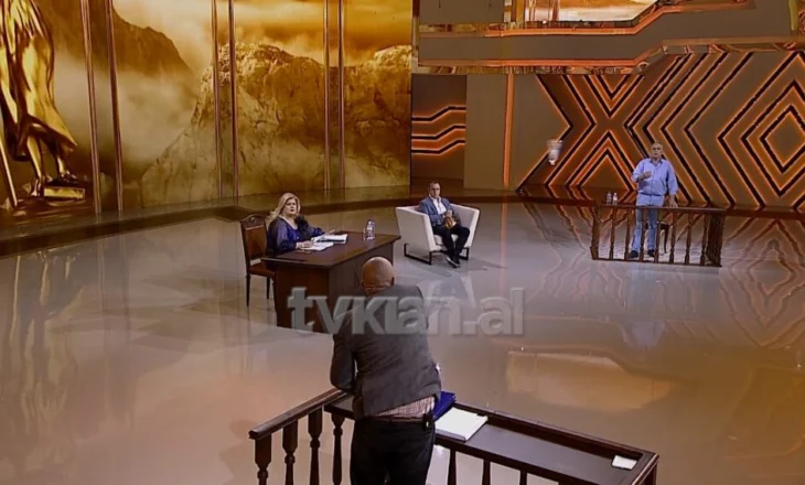 Zhduken 2 milionë e 260 mijë dollarë!Mehmetit i erren sytë, sulmon vëllain me shishe