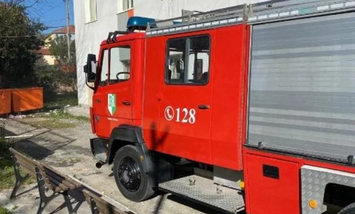 Zjarr i madh në Babrru, merr flakë banesa e braktisur