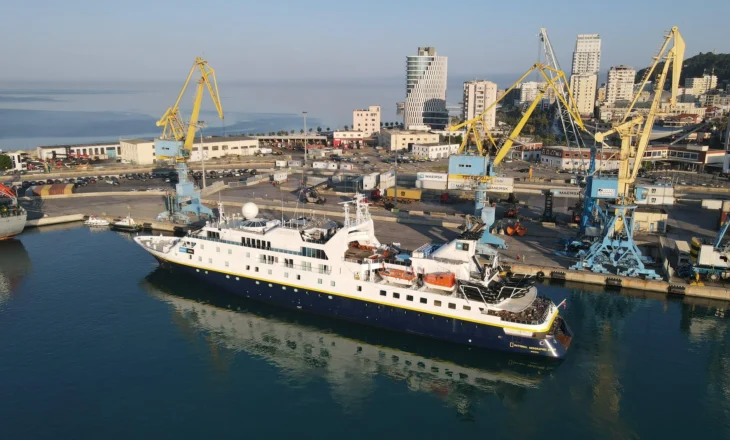108 turistë amerikanë në Durrës, Rama: Një linjë e re turistike për Shqipërinë